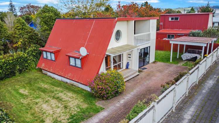 28 Neil Road Fairy Springs_15