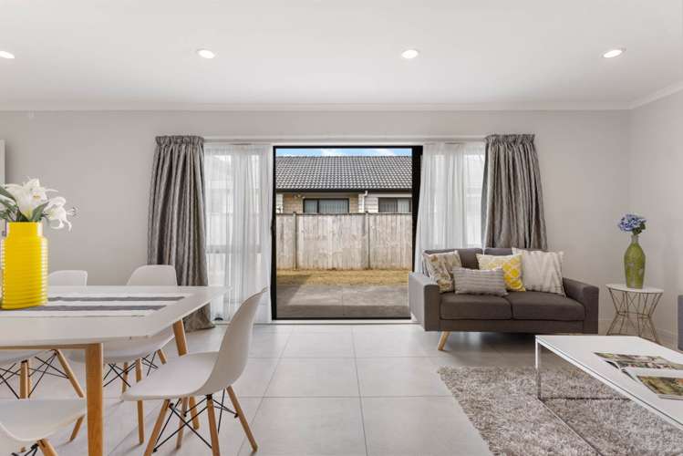 56 Turnberry Drive Wattle Downs_13