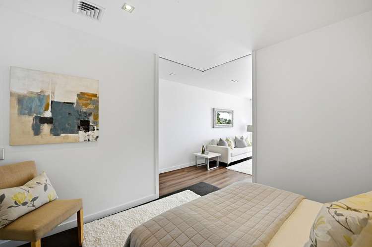 7/6 Beach Front Lane Browns Bay_17