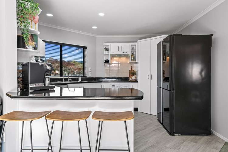 8 Elmbridge Place Owhata_7