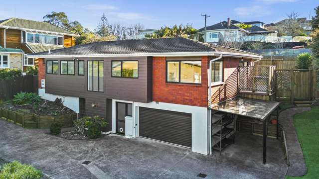 2/20 Beach Road Mellons Bay_1