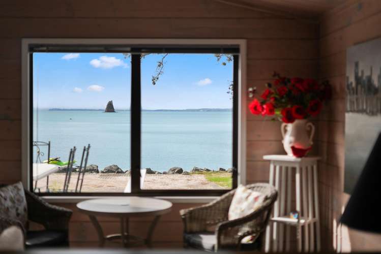 12 Matakatia Parade Matakatia_16