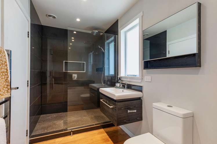 130 Holly Street Avondale_17