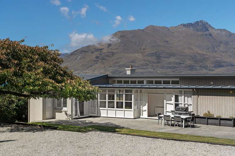 7 Salmond Place Queenstown_8