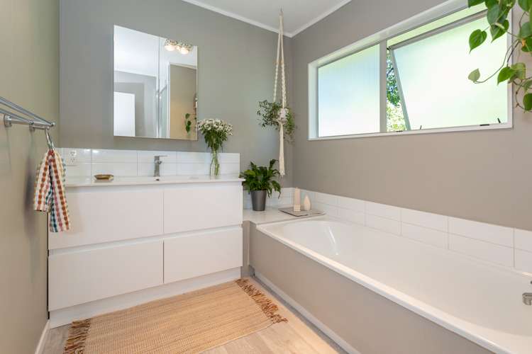 1/49 Seabrook Avenue New Lynn_13