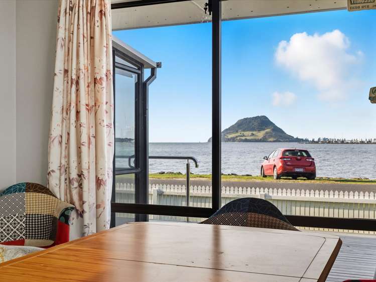 18 and 18A Harbour Drive Otumoetai_2