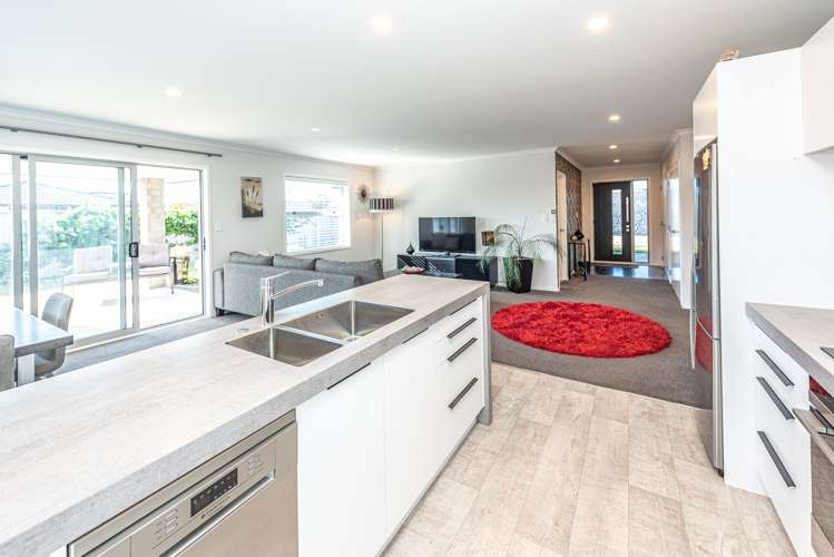 24 Simon Street Tawhero_4