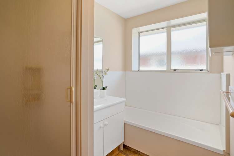 2/35 Avonhead Road Avonhead_13