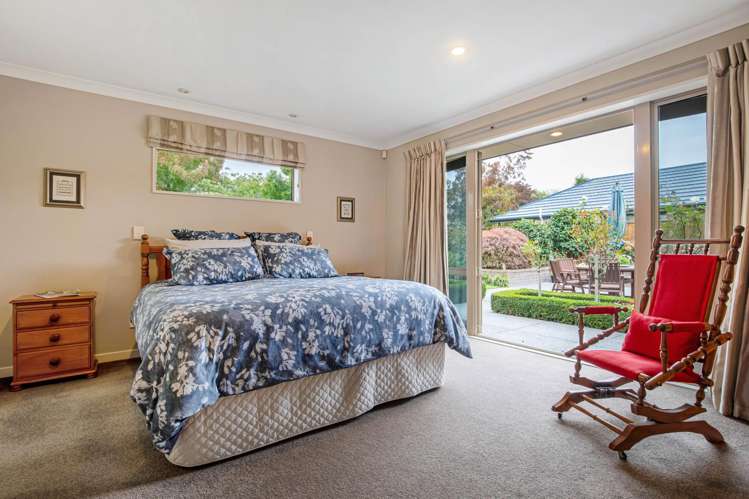 263 Southfield Drive Lincoln_12