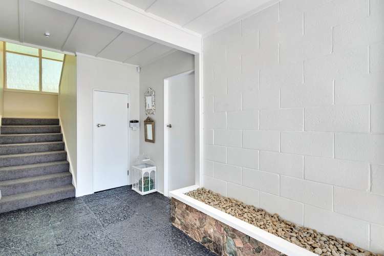 1222 New North Road Mount Albert_22