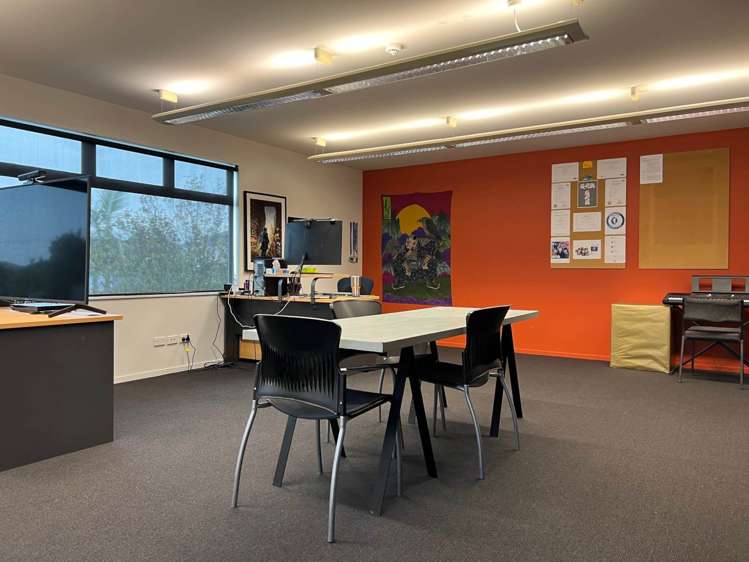 118 Lincoln Road Henderson_2