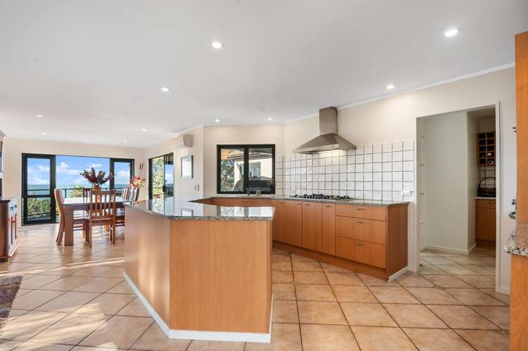 155 Ocean View Road Oneroa_24