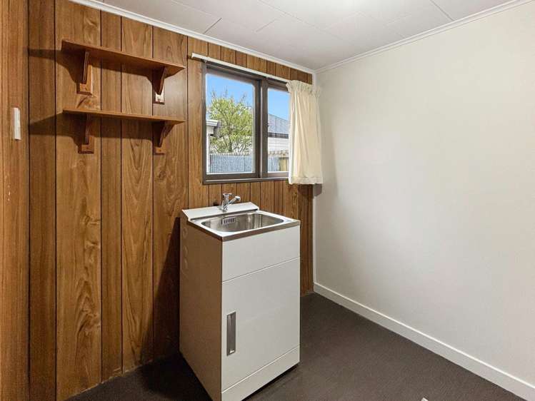 2 Meadowville Av Spreydon_11