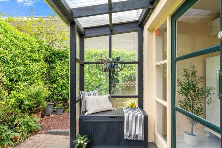 33 Old Lake Road Narrow Neck_13