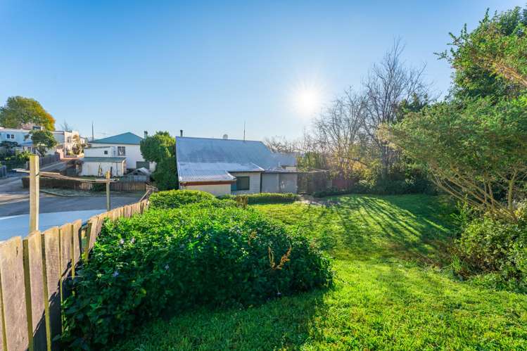 18 Maltby Avenue West End_33