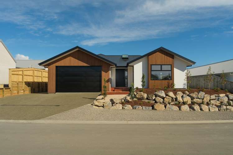 12 Greenway Crescent_0