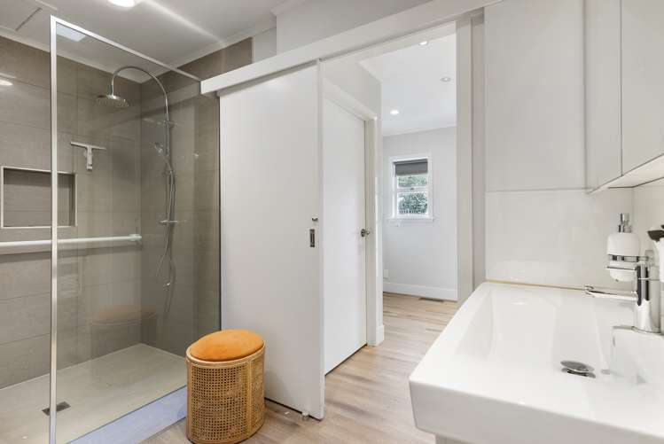 59 Pine Street Mount Eden_12