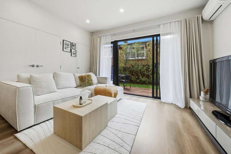 2/143 Carlisle Road_5