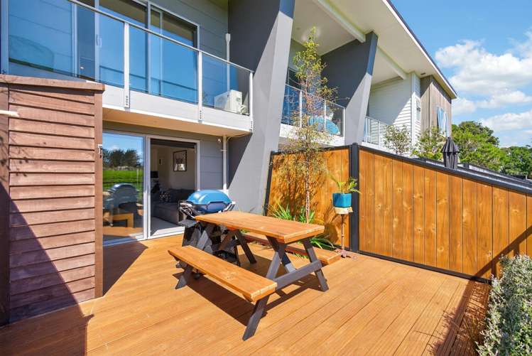 8 Harena Way Moera_5