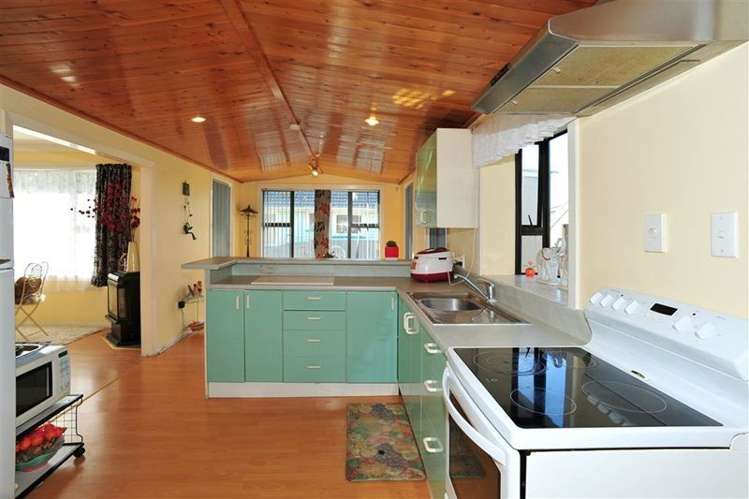 68 Russley Road Russley_1