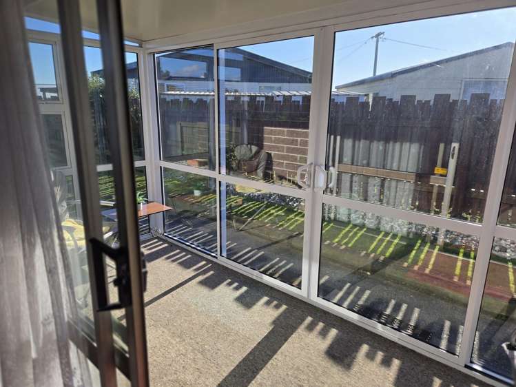 D/35 Essex Street Balclutha_16