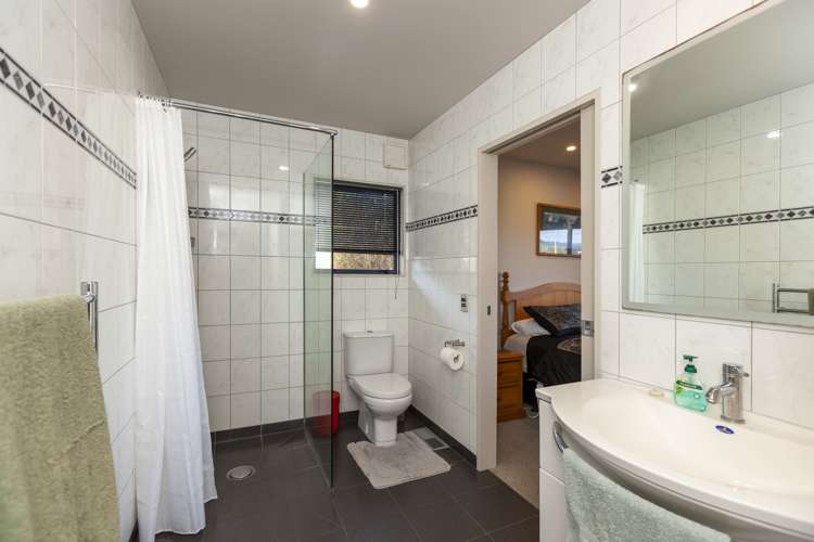 379 Kapiti Road Paraparaumu Beach_18