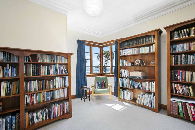 135 Forfar Street Clyde Hill_10