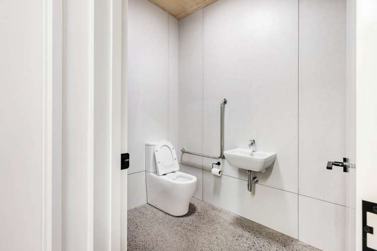 351 New North Road Kingsland_11