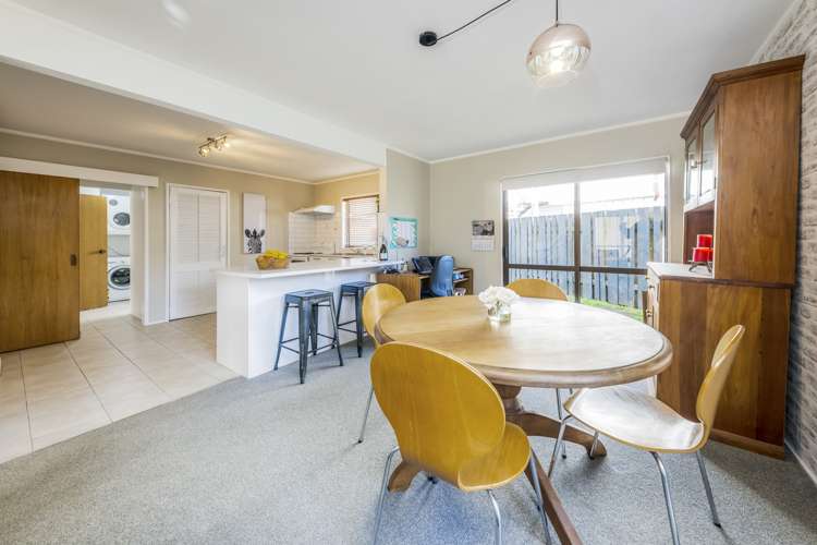 2/24 Myers Road Manurewa_3