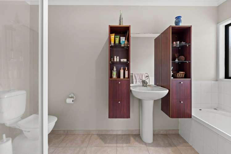 26 Jelas Road Red Beach_19