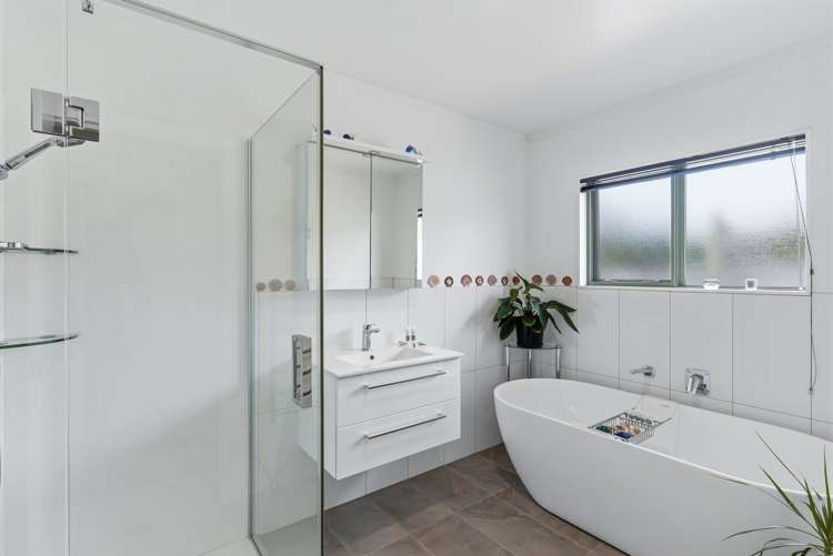 68 Cedar Drive Paraparaumu Beach_16