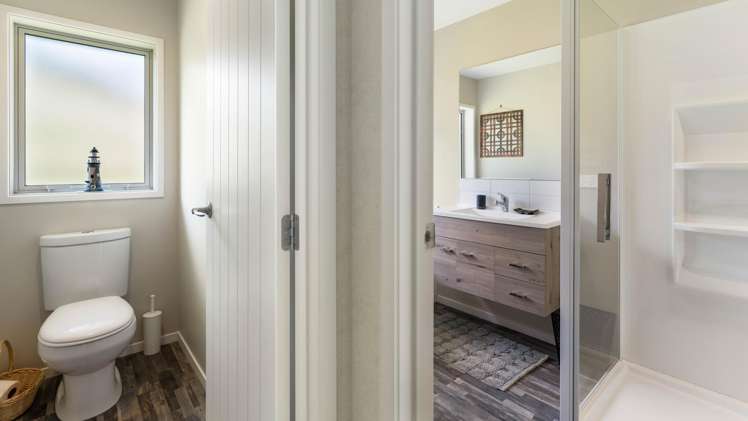 175 Chamberlain Road Bombay_18