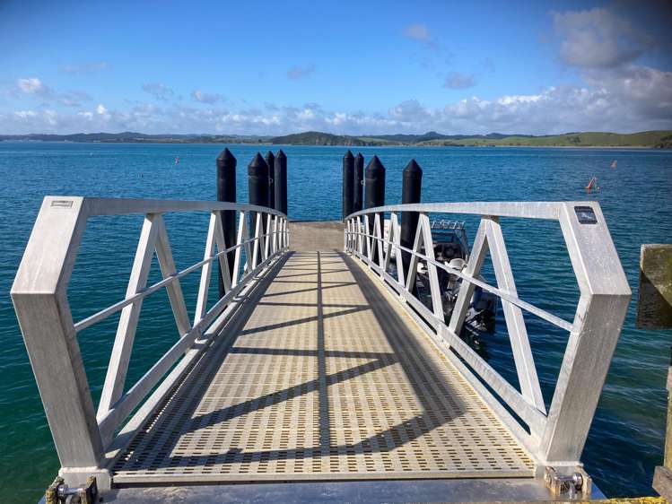 Share 18 Moturoa Island Russell_16