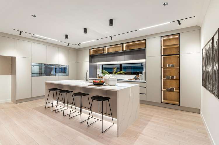 6 Luff Place Long Bay_14