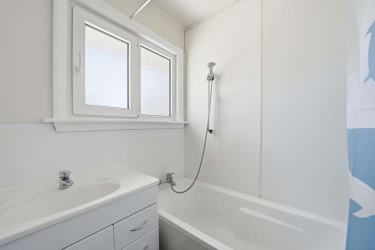 3 Bourne Crescent Papanui_12