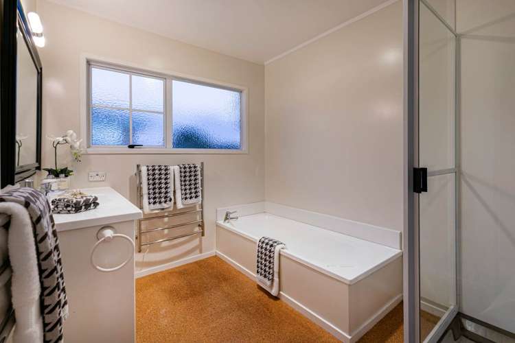 2/3 Rangitira Avenue Takapuna_34