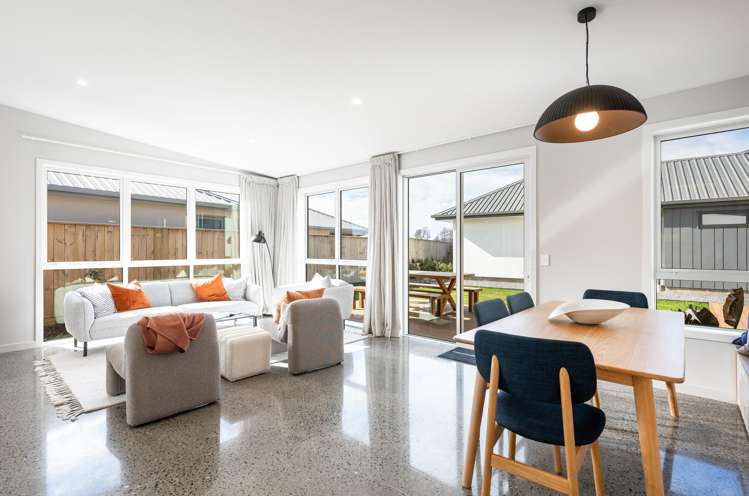 32 Hallmark Drive Richmond_8