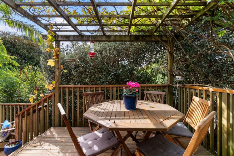 2/120 Riddell Road Glendowie_8