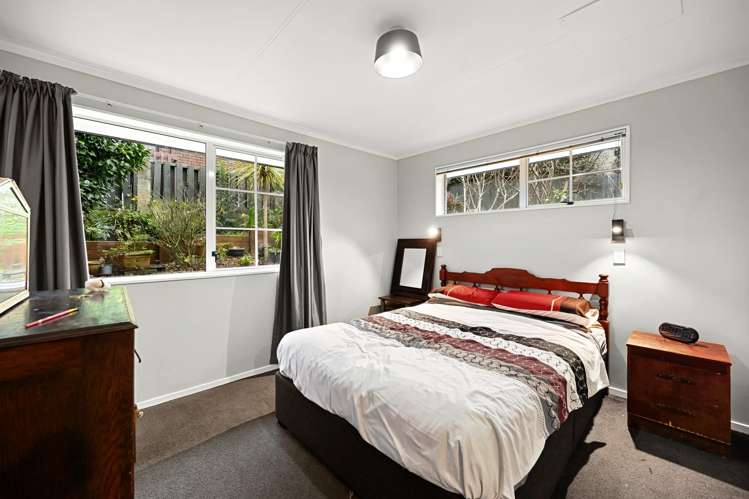 4 Epsom Place Chartwell_17