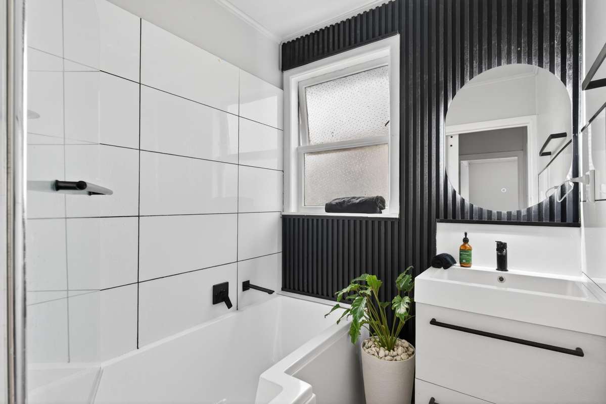 1B Fleming Crescent_2