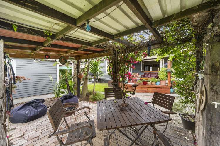 720 Kowhai Street Mahora_11