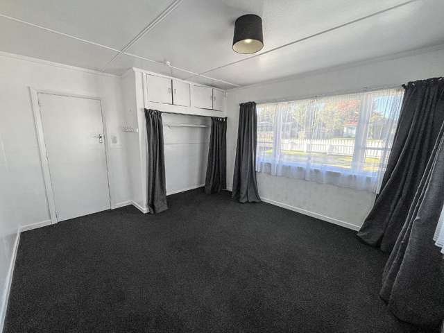 56 Baird Road 11139_4