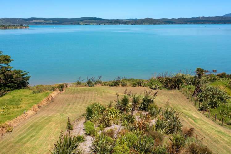 67 Waione Road Opononi_18