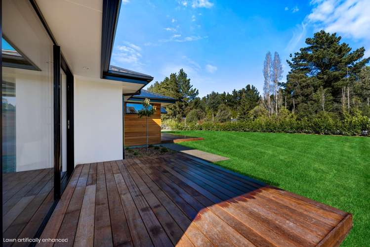 1 Soho Lane West Melton_24