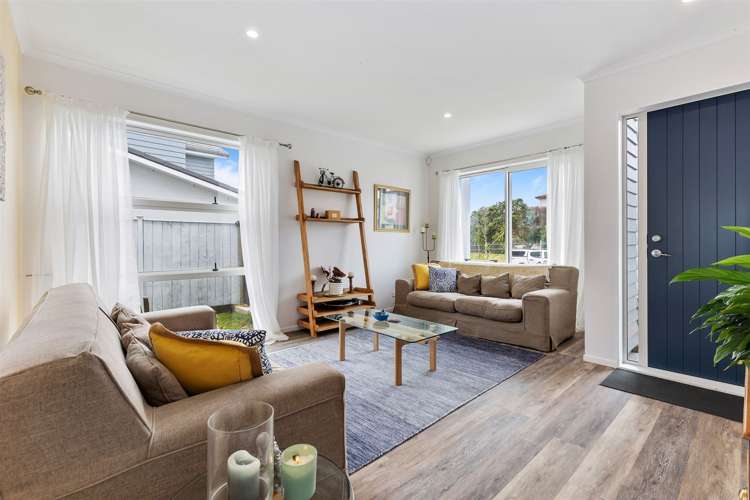 26 Couldrey Crescent Red Beach_6