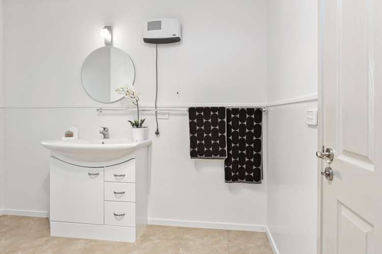 5b Sunshine Rise Raglan_23