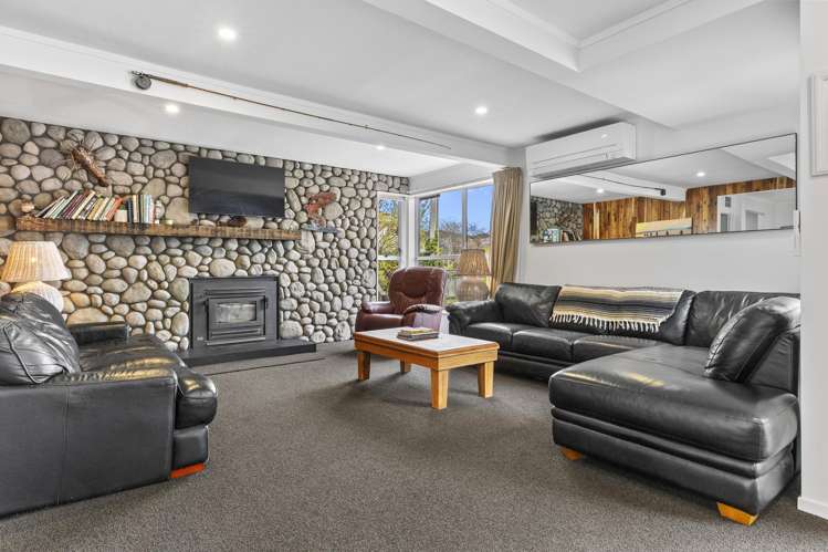 11 Kowhai Road Rainbow Point_6