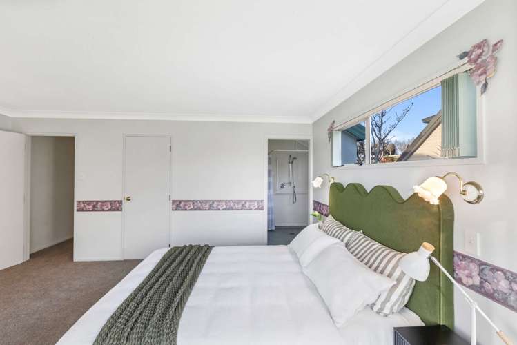 43 Aotea Crescent Gore_17