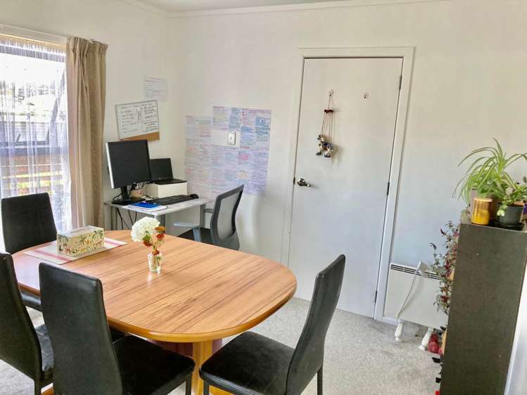 1/47 Kenderdine Road Papatoetoe_3