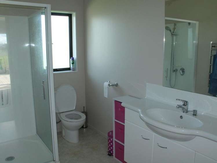 127 Gerrard Road Winton_4